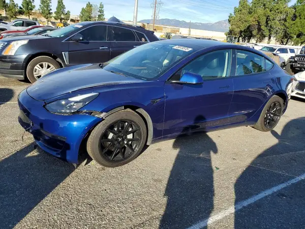 5YJ3E1EA6NF318672 2022 TESLA MODEL 3 - Image 1