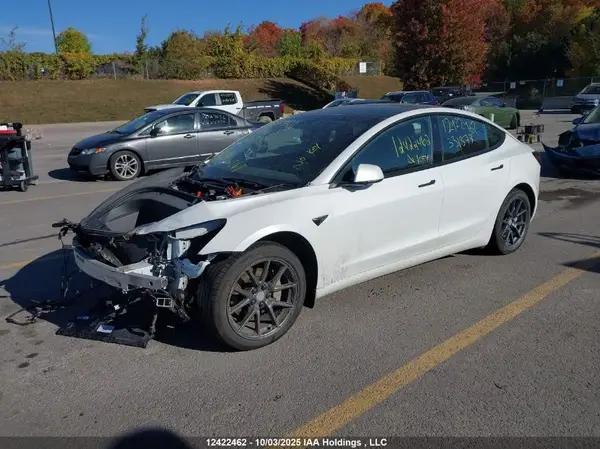 5YJ3E1EA6NF331373 2022 TESLA MODEL 3 - Image 2
