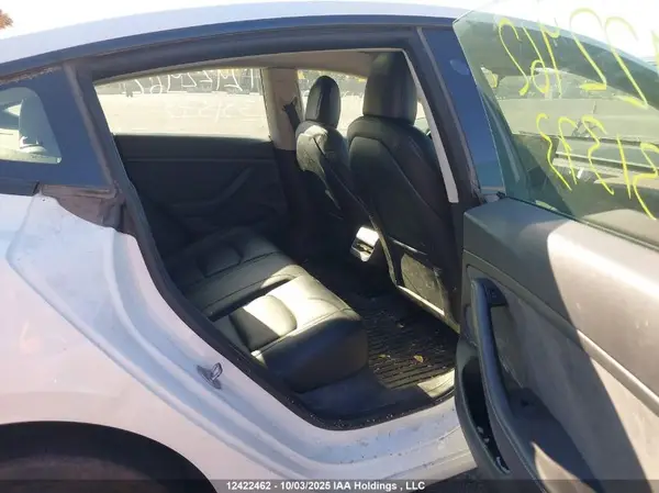 5YJ3E1EA6NF331373 2022 TESLA MODEL 3 - Image 8