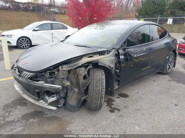 5YJ3E1EA6NF333916 2022 TESLA MODEL 3 - Image 2