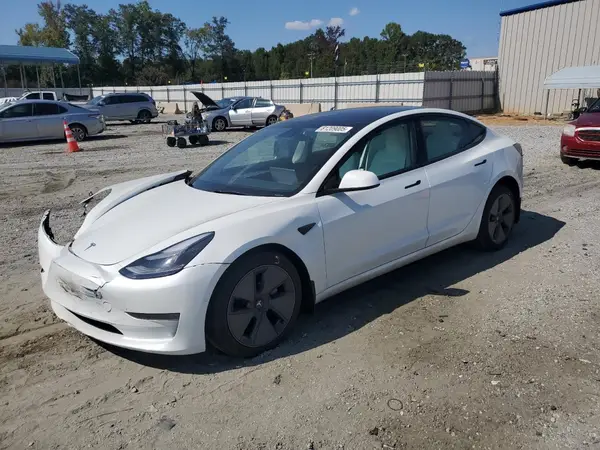 5YJ3E1EA6NF345211 2022 TESLA MODEL 3 - Image 1