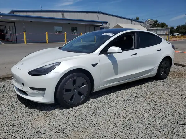 5YJ3E1EA6NF345905 2022 TESLA MODEL 3 - Image 1