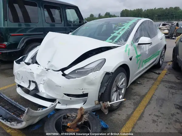 5YJ3E1EA6NF353230 2022 TESLA MODEL 3 - Image 2