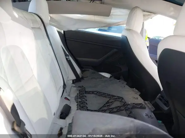 5YJ3E1EA6NF354250 2022 TESLA MODEL 3 - Image 8