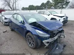 5YJ3E1EA6NF355138 2022 TESLA MODEL 3