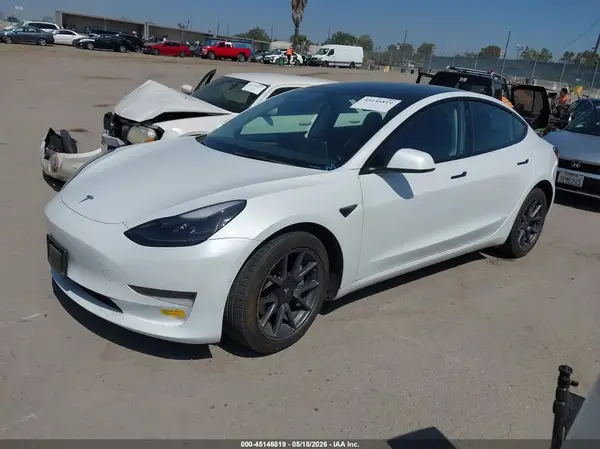 5YJ3E1EA6NF362025 2022 TESLA MODEL 3 - Image 2