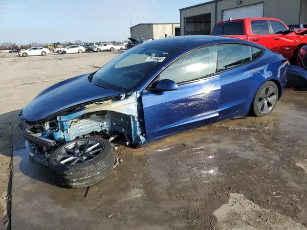 5YJ3E1EA6NF368861 2022 TESLA MODEL 3 - Image 1