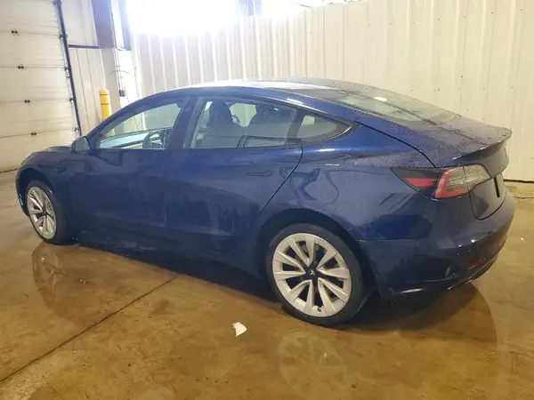 5YJ3E1EA6NF368911 2022 TESLA MODEL 3 - Image 2