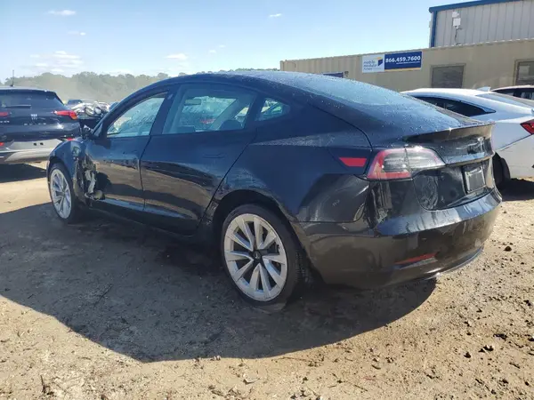 5YJ3E1EA6NF369024 2022 TESLA MODEL 3 - Image 2