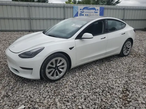5YJ3E1EA6NF369945 2022 TESLA MODEL 3 - Image 1