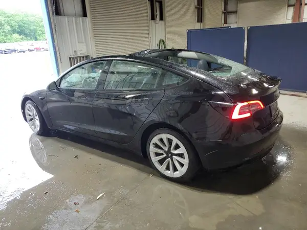 5YJ3E1EA6NF369993 2022 TESLA MODEL 3 - Image 2