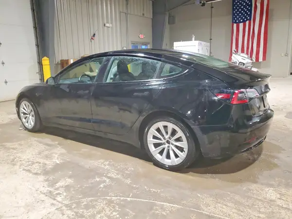 5YJ3E1EA6NF370562 2022 TESLA MODEL 3 - Image 2