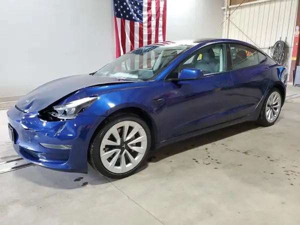 5YJ3E1EA6NF370786 2022 TESLA MODEL 3 - Image 1