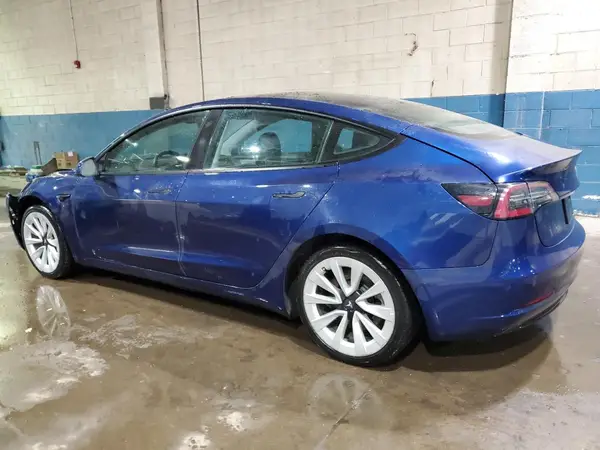 5YJ3E1EA6NF370822 2022 TESLA MODEL 3 - Image 2
