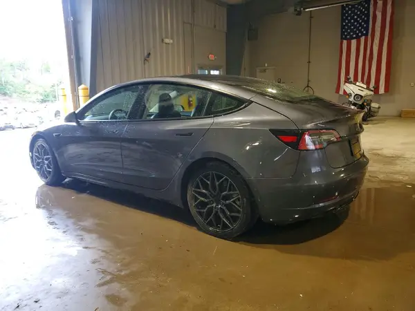 5YJ3E1EA6NF371498 2022 TESLA MODEL 3 - Image 2