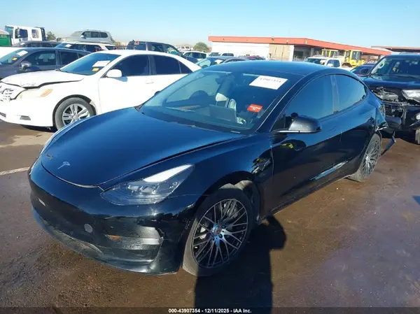 5YJ3E1EA6NF371663 2022 TESLA MODEL 3 - Image 2