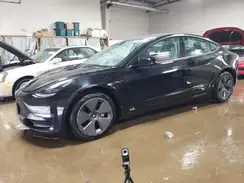 5YJ3E1EA6NF372361 2022 TESLA MODEL 3