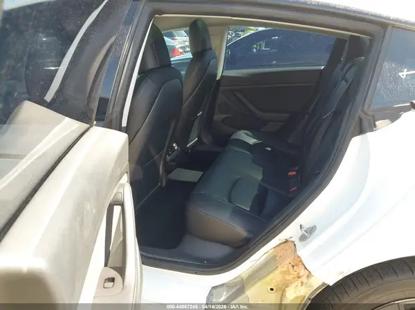 5YJ3E1EA6NF374448 2022 TESLA MODEL 3 - Image 8