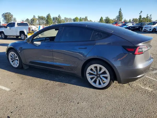 5YJ3E1EA6NF374837 2022 TESLA MODEL 3 - Image 2