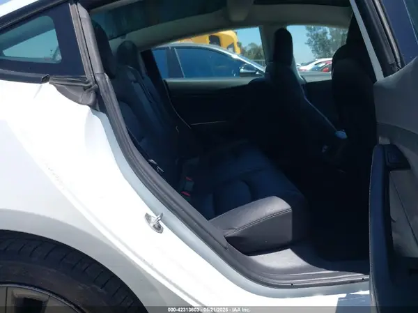 5YJ3E1EA6NF376605 2022 TESLA MODEL 3 - Image 8