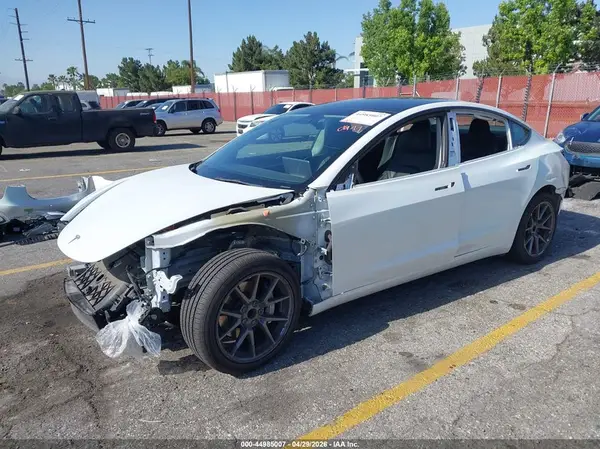 5YJ3E1EA6NF376779 2022 TESLA MODEL 3 - Image 2