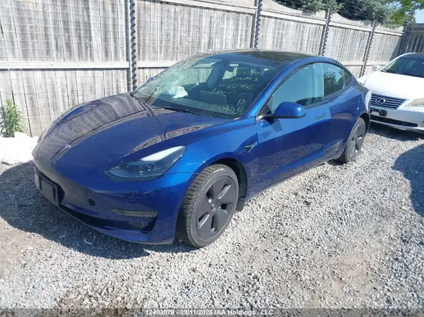 5YJ3E1EA6PF382956 2023 TESLA MODEL 3 - Image 2