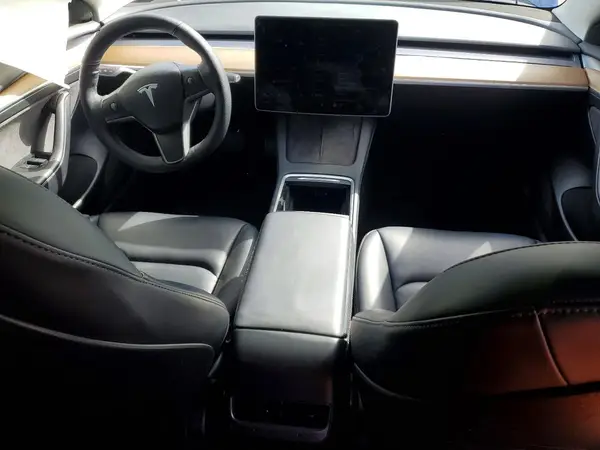 5YJ3E1EA6PF393858 2023 TESLA MODEL 3 - Image 8