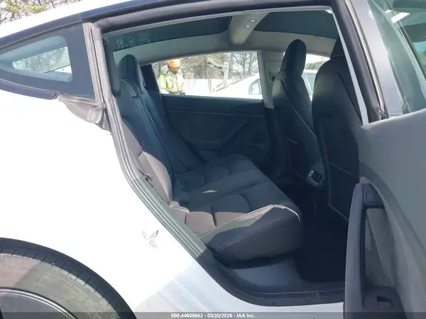 5YJ3E1EA6PF395187 2023 TESLA MODEL 3 - Image 8