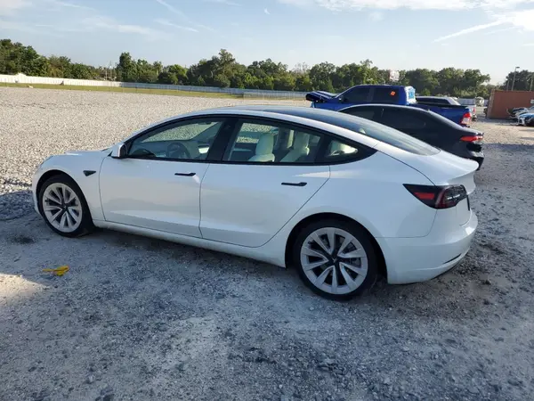 5YJ3E1EA6PF398493 2023 TESLA MODEL 3 - Image 2