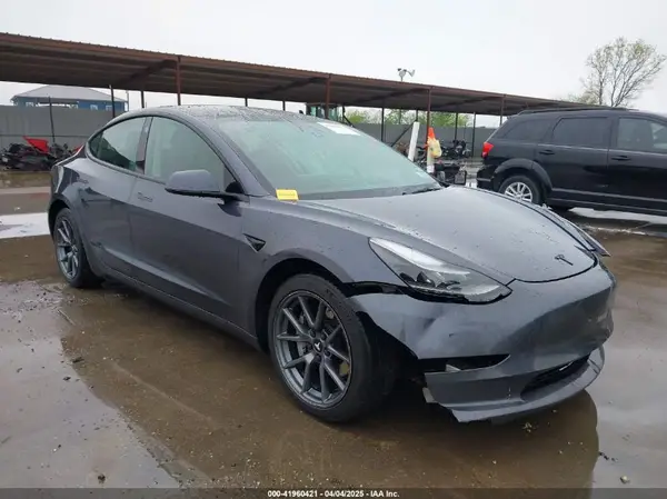 5YJ3E1EA6PF401991 2023 TESLA MODEL 3 - Image 1