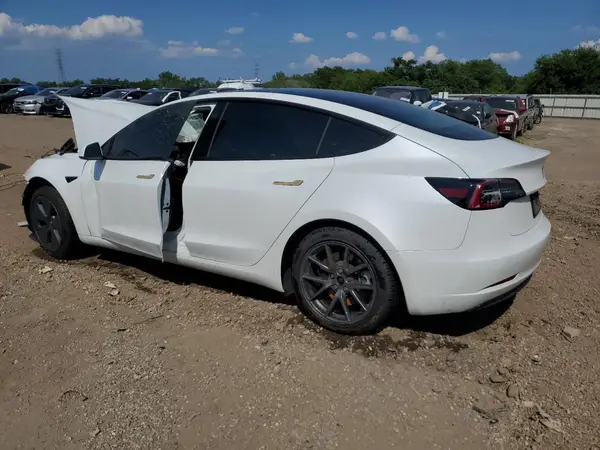 5YJ3E1EA6PF404292 2023 TESLA MODEL 3 - Image 2