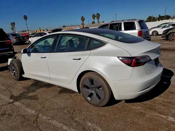 5YJ3E1EA6PF411419 2023 TESLA MODEL 3 - Image 2
