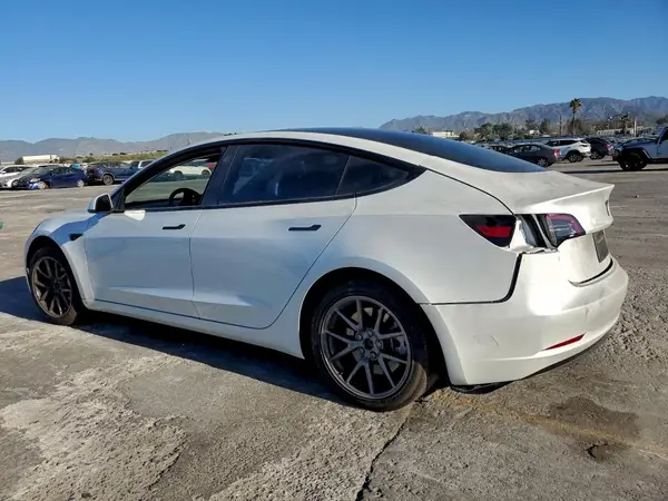5YJ3E1EA6PF412179 2023 TESLA MODEL 3 - Image 2