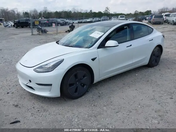 5YJ3E1EA6PF414207 2023 TESLA MODEL 3 - Image 2