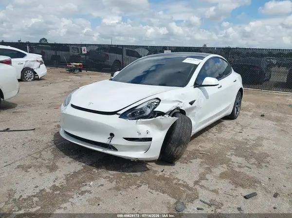 5YJ3E1EA6PF417429 2023 TESLA MODEL 3 - Image 2