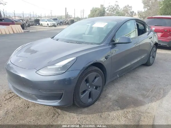 5YJ3E1EA6PF417432 2023 TESLA MODEL 3 - Image 2