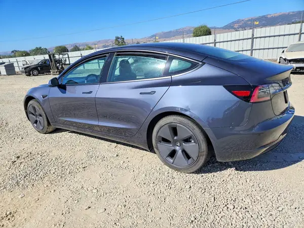 5YJ3E1EA6PF417513 2023 TESLA MODEL 3 - Image 2