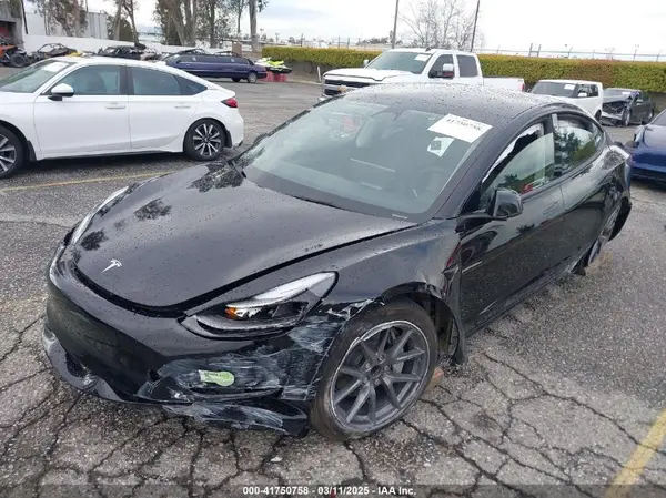 5YJ3E1EA6PF421626 2023 TESLA MODEL 3 - Image 2