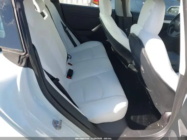5YJ3E1EA6PF422968 2023 TESLA MODEL 3 - Image 8