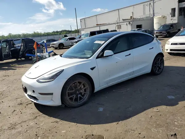 5YJ3E1EA6PF427300 2023 TESLA MODEL 3 - Image 1