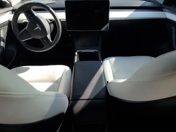 5YJ3E1EA6PF427300 2023 TESLA MODEL 3 - Image 8