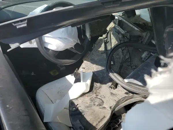 5YJ3E1EA6PF427815 2023 TESLA MODEL 3 - Image 8