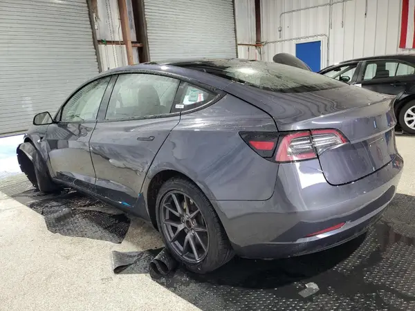 5YJ3E1EA6PF429905 2023 TESLA MODEL 3 - Image 2