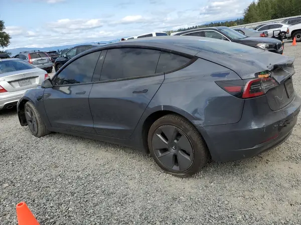 5YJ3E1EA6PF430438 2023 TESLA MODEL 3 - Image 2