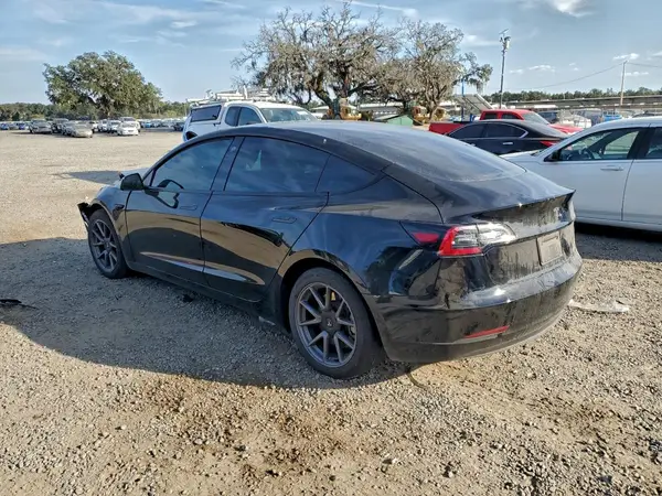 5YJ3E1EA6PF431685 2023 TESLA MODEL 3 - Image 2
