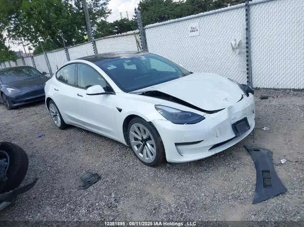 5YJ3E1EA6PF433436 2023 TESLA MODEL 3 - Image 1