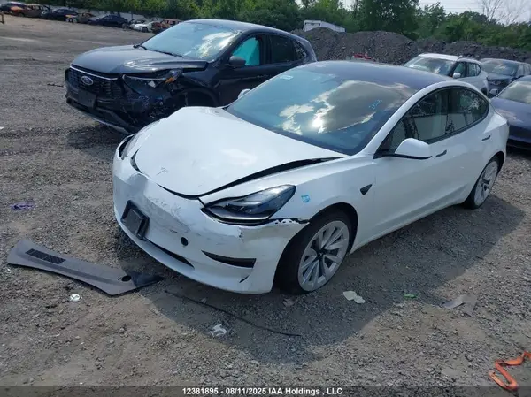 5YJ3E1EA6PF433436 2023 TESLA MODEL 3 - Image 2