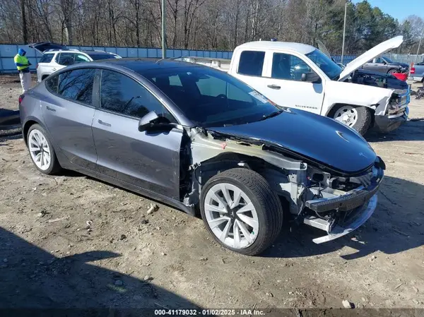 5YJ3E1EA6PF435333 2023 TESLA MODEL 3 - Image 1
