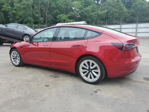 5YJ3E1EA6PF437390 2023 TESLA MODEL 3 - Image 2