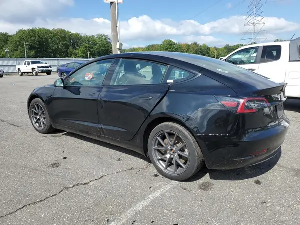 5YJ3E1EA6PF438121 2023 TESLA MODEL 3 - Image 2